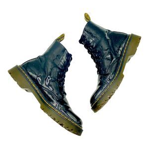 Dr. Marten's Black Glittery Luana AW004 Patent Leather Combat Boots 7
